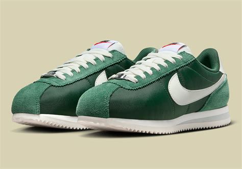 nike cortez rood|nike cortez shoes green.